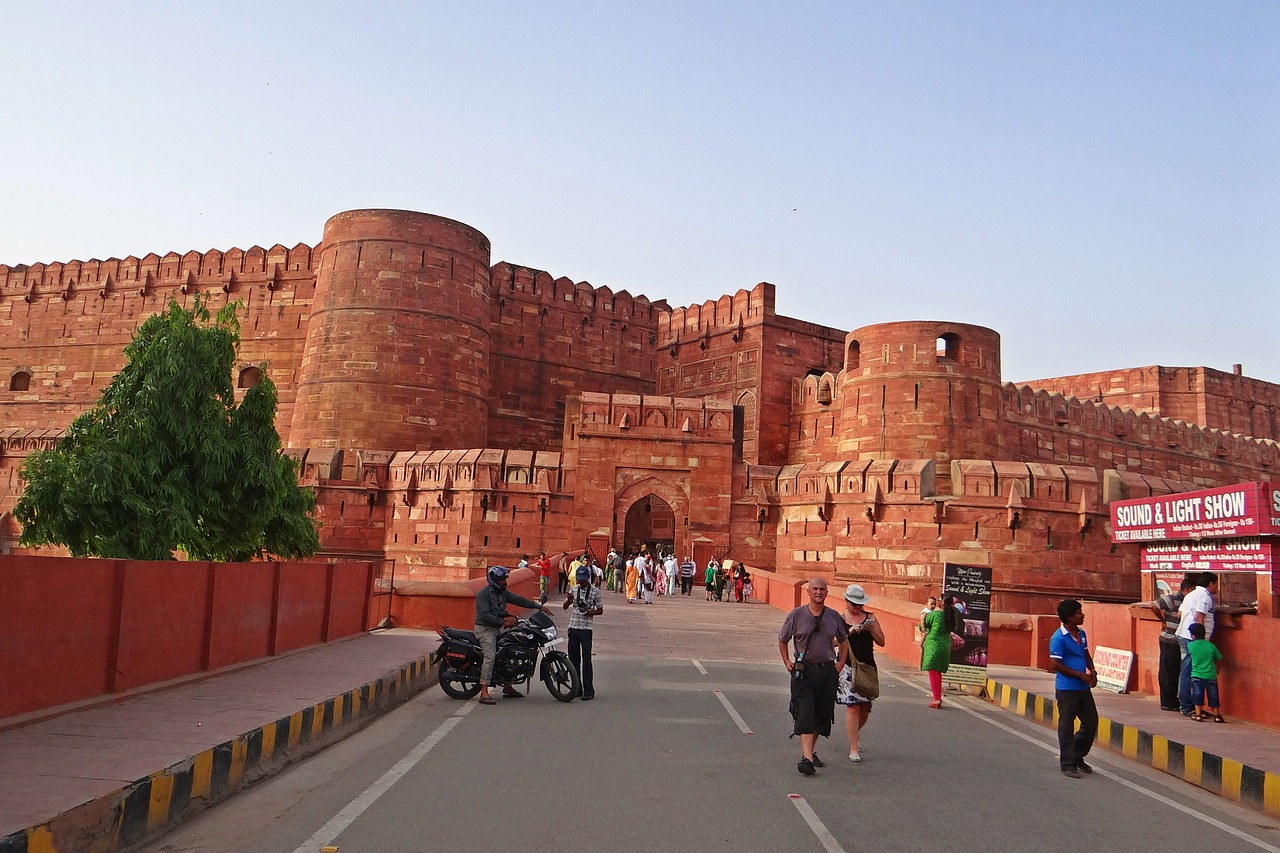 Red fort, why visit Agra