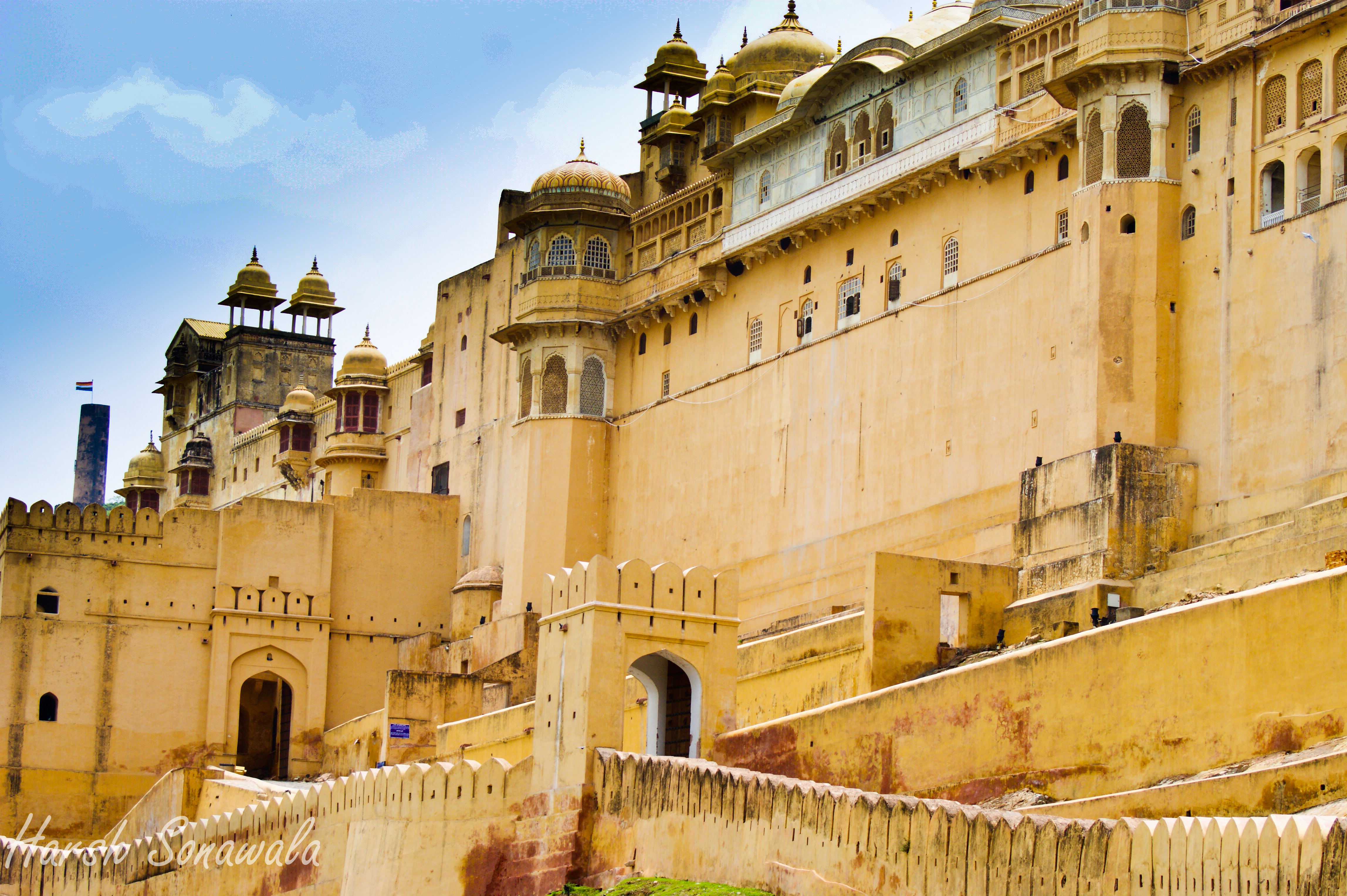 Märchenhaft: Das Amer Fort in Jaipur als Urlaubsziel in Indien