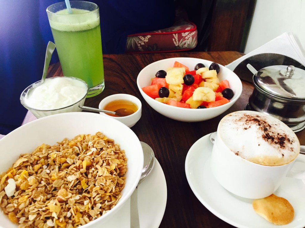Pondicherry_CafeDesArts_Breakfast
