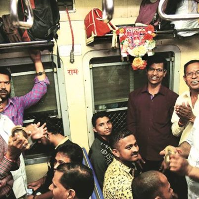 Métro Boulot Dodo à Bombay