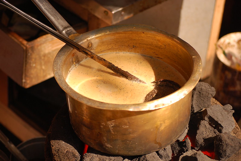 Chai tea on the streets in India, Local street food in India