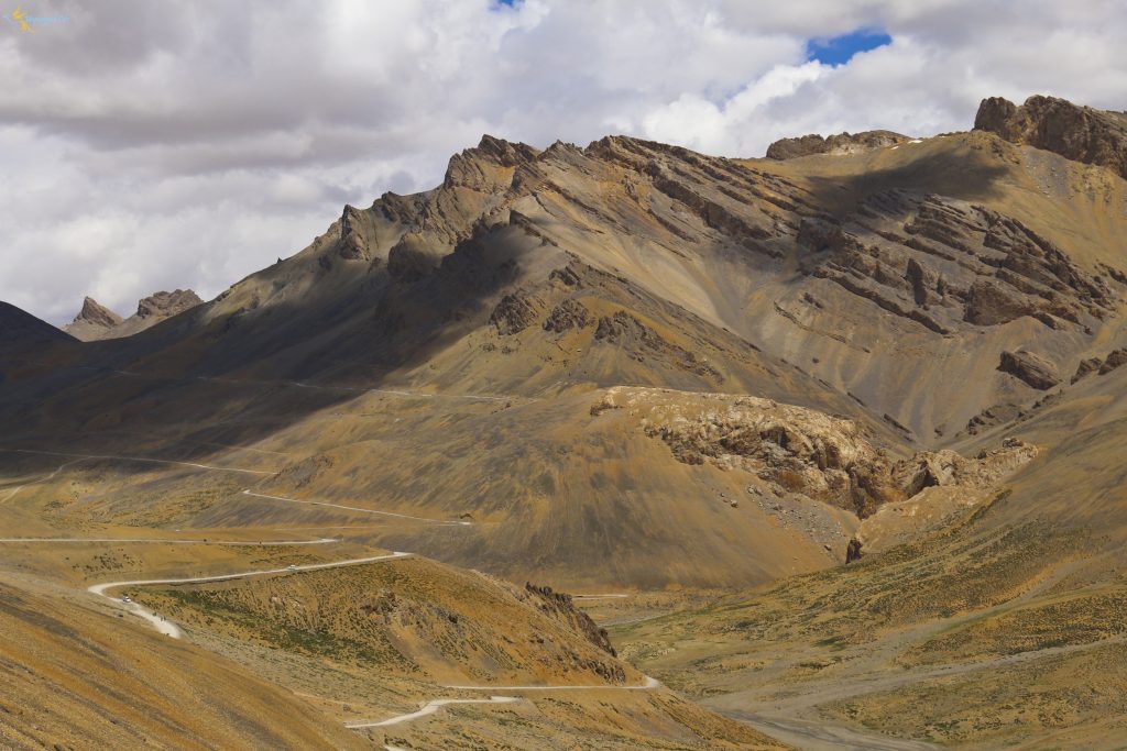 routes for leh and ladakh