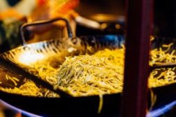 chowmein, indisches Streetfood, Kalkutta