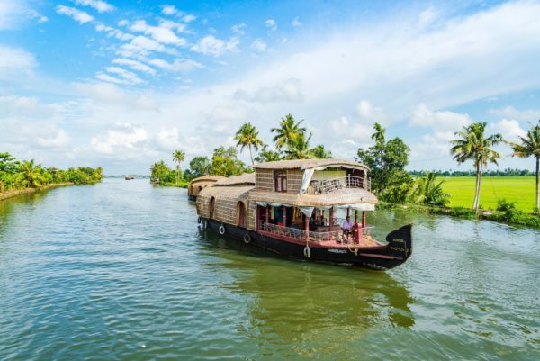 houseboat in the backwaters of Kerala, Suggested travel routes in south India