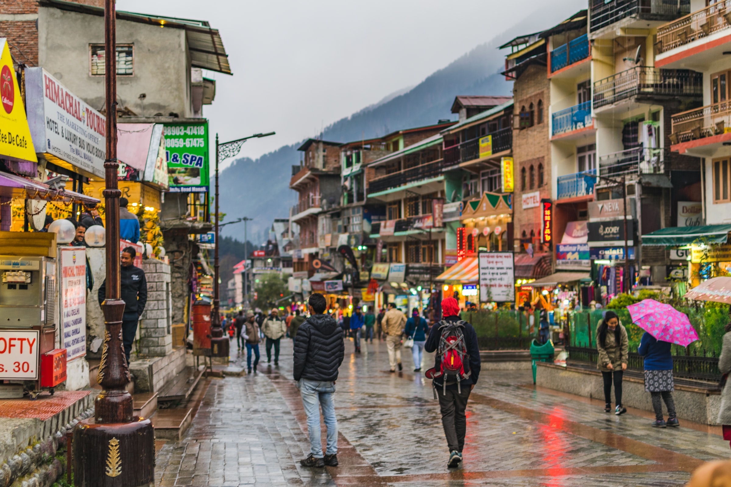 shopping in manali