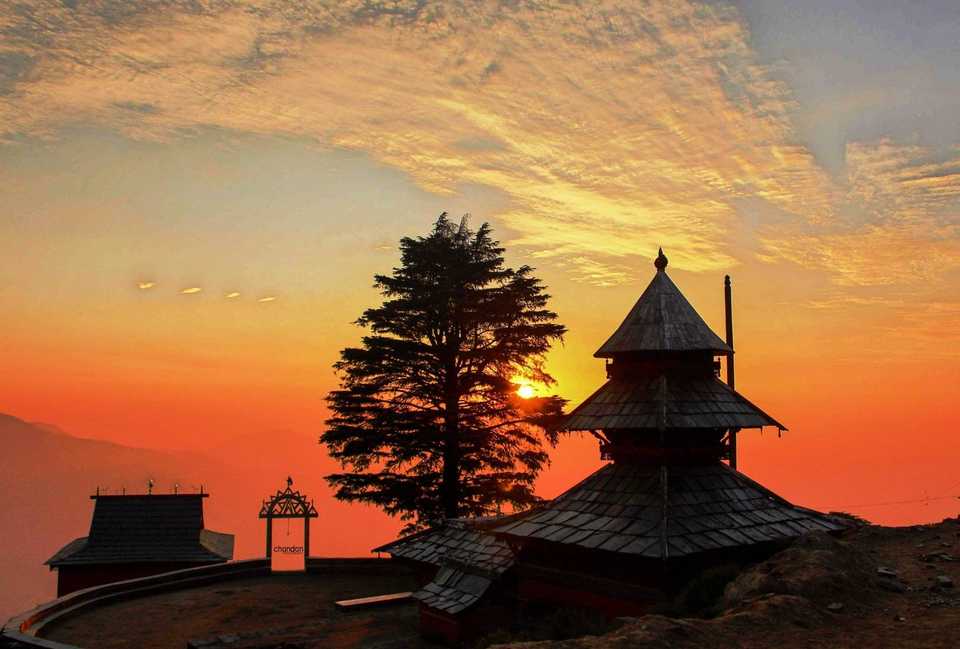 Places to visit while travelling to himachal Pradesh