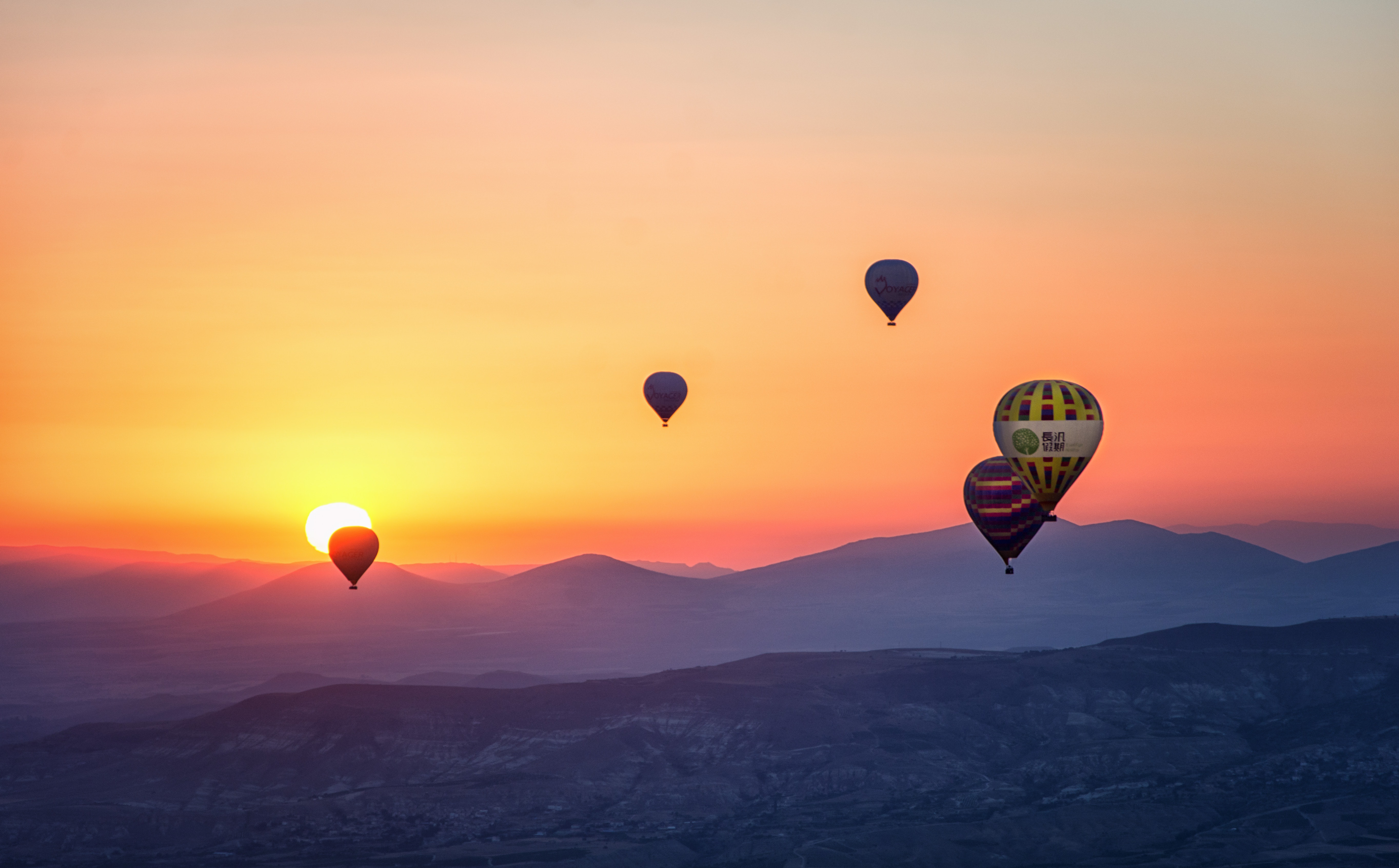 hot air balloon 